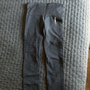 Black Gymshark leggings